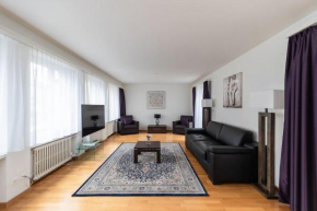 Terrific 1 BR flat city center and near lake - Dahlia 9